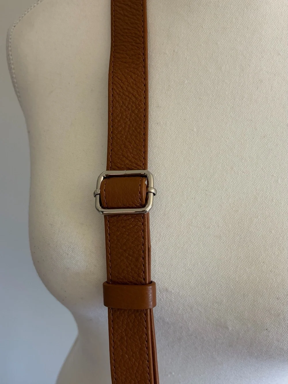 Arnold Palmer Crossbody Brown Pebbled Adjustable Strap Leather Purse 5 Pockets